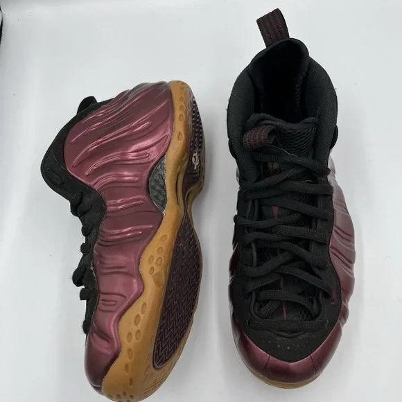 Nike Air Foamposite One Night Maroon Black Size 8Classic Style Urban Street